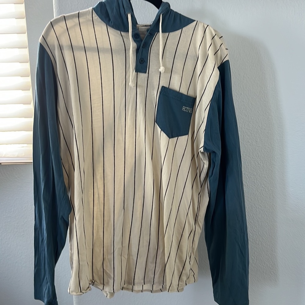 Active hooded Henley